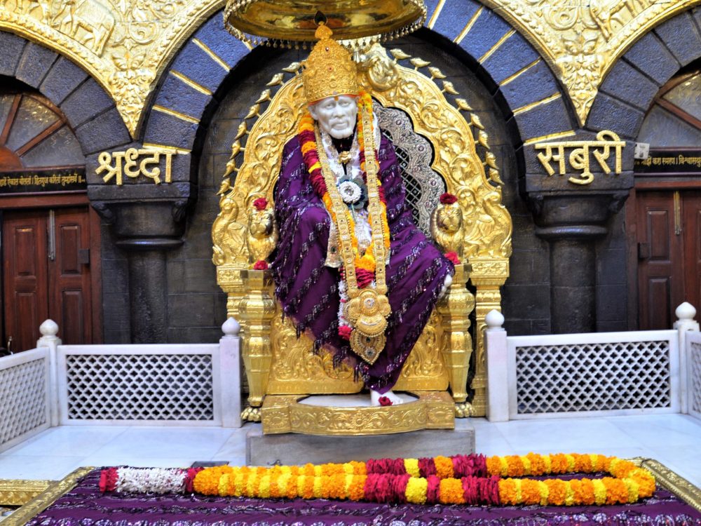 Samadhi Mandir Sai Baba Photo 125-1